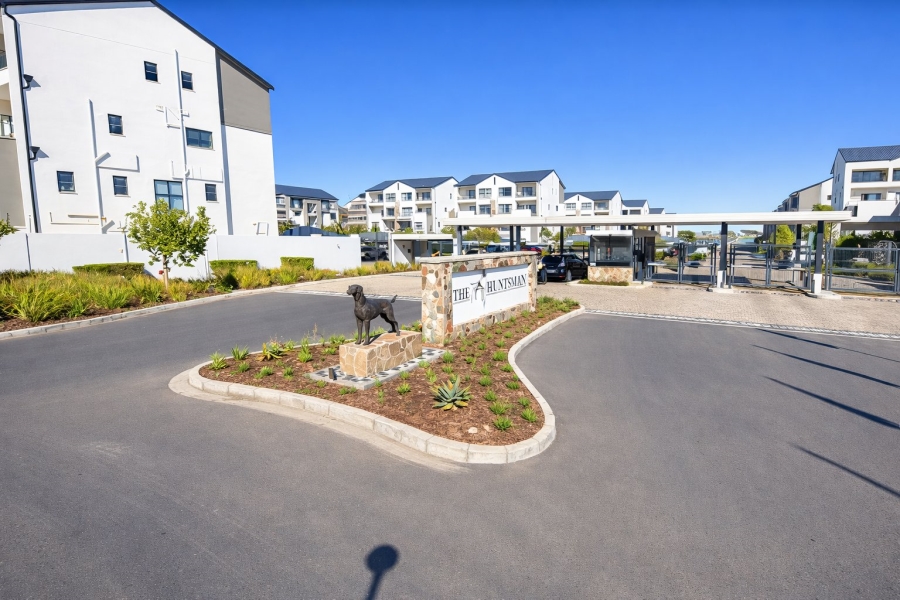 To Let 1 Bedroom Property for Rent in The Huntsman Western Cape